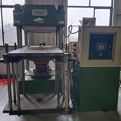 Dual-control vulcanizer